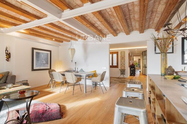Precioso Apartamento con Dos Dormitorios en el Gótico