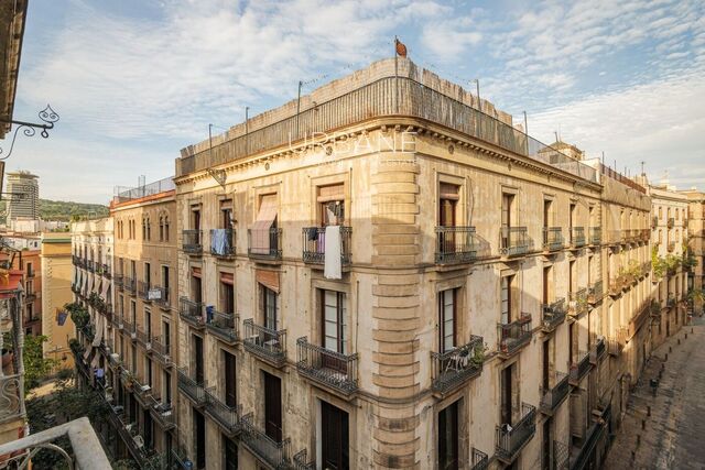 Precioso Apartamento con Dos Dormitorios en el Gótico