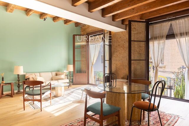 Encantador Dúplex de 3 Dormitorios con Terraza en el Corazón del Born