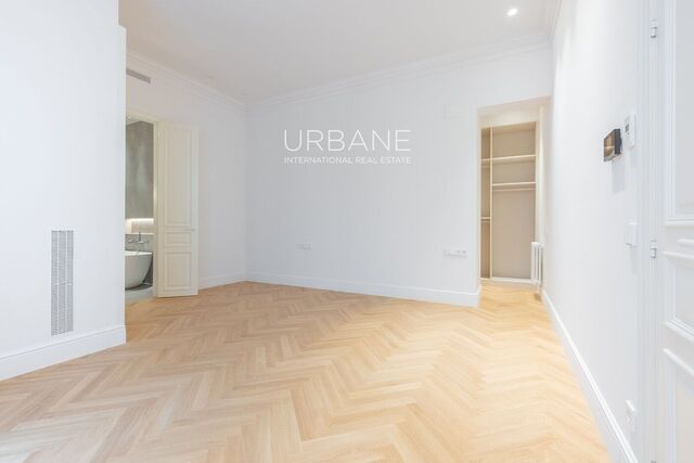 Luxuriöses Wohnen im Herzen des Gotischen Viertels von Barcelona | 2 Schlafzimmer, 2 Bäder, komplett renovierte Küche