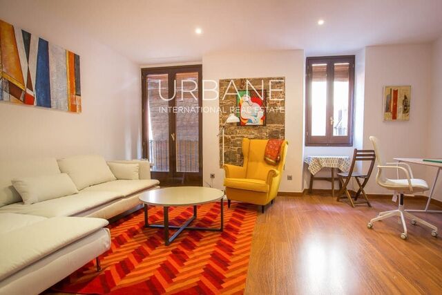 Encantador Apartamento en El Born Disponible de inmediato para alquiler de 6 a 11 meses