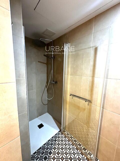 Renovated Apartment with Rooftop in the Heart of the Gothic Quarter – Rent up to 11 Months