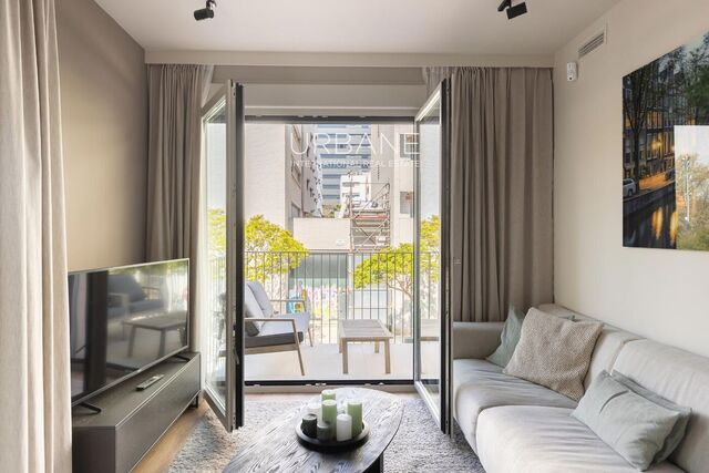For Rent – 3-Bedroom Apartment with Balcony in Sant Martí (Medium-Term Rental: 6 to 11 months)