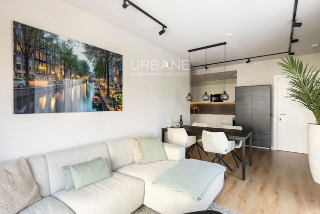 Lloguer – Pis de 3 habitacions amb balcó a Sant Martí (Lloguer de mitja durada: 6 a 11 mesos)