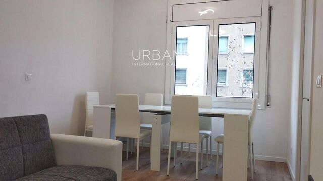 Amplio piso de 4 habitaciones con balcón privado y azotea comunitaria