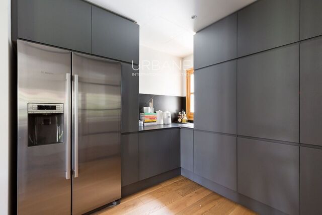 Fabuloso atico duplex de 2 habitaciones en Eixample