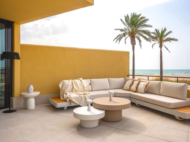 Bright 2-Bedroom Apartment in a Residence with Spa, Pool & More