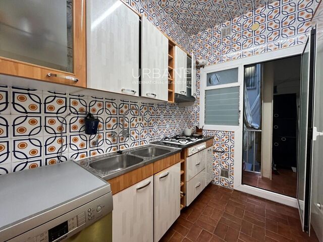 A louer : Charmant appartement avec balcon au cœur de Ciutat Vella – Disponible dès le 1er août