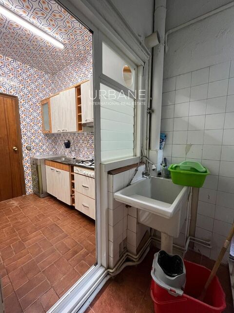 A louer : Charmant appartement avec balcon au cœur de Ciutat Vella – Disponible dès le 1er août