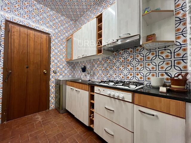 A louer : Charmant appartement avec balcon au cœur de Ciutat Vella – Disponible dès le 1er août