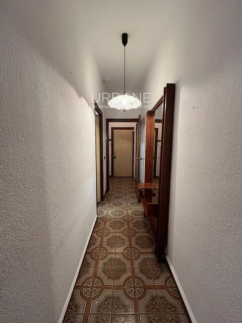A louer : Charmant appartement avec balcon au cœur de Ciutat Vella – Disponible dès le 1er août