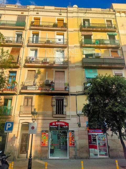 A Louer : 2 chambres avec balcons privée à Barcelone