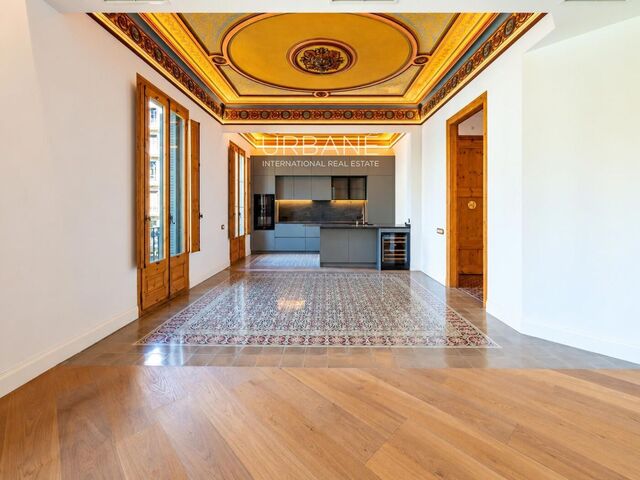 Appartement Rénové avec Trois Suites et Blacons à Eixample