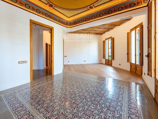 Appartement Rénové avec Trois Suites et Blacons à Eixample