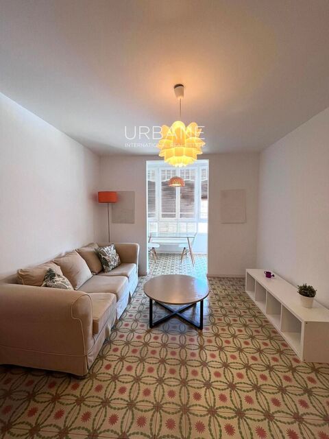 Spacious 2-Bedroom Apartment for Rent in Eixample