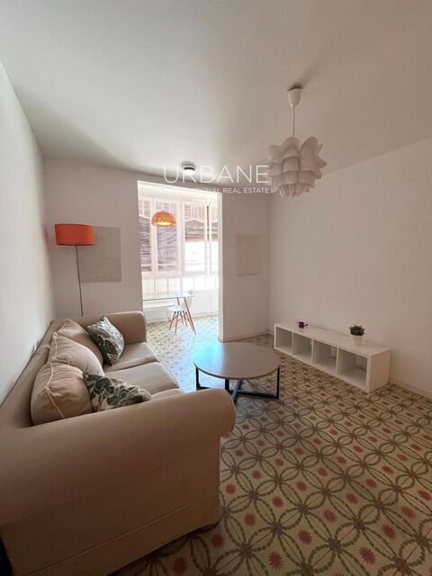 Spacious 2-Bedroom Apartment for Rent in Eixample
