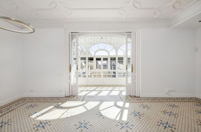 Appartement Raffiné avec Trois Chambres au Centre de Barcelone