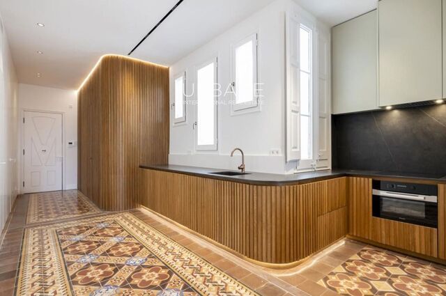 Appartement Raffiné avec Trois Chambres au Centre de Barcelone