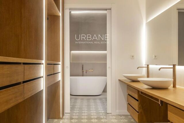 Appartement Raffiné avec Trois Chambres au Centre de Barcelone