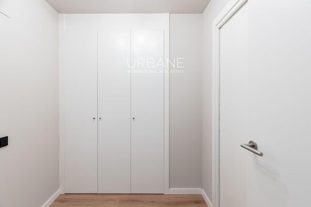 Lloguer – Pis de 3 habitacions amb balcó a Sant Martí (Lloguer de mitja durada: 6 a 11 mesos)