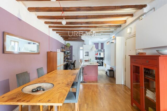 Encantador Apartamento de 3 habitaciones con mucho encanto en el corazón de Ciutat Vella