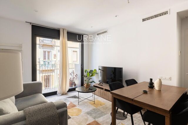 Penthouse élégant à Poble Sec avec superbe terrasse privée à louer