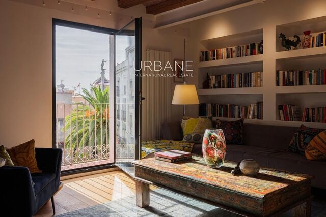 Encanto histórico y elegancia atemporal: su nuevo hogar en el corazón del Barrio Gótico