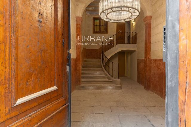 Zu vermieten: Komplett renovierte Wohnung zur Miete in Barcelona, von 52 m2, mit 1 Schlafzimmer, 1 Bad, Balkon, Aufzug und Klimaanlage.