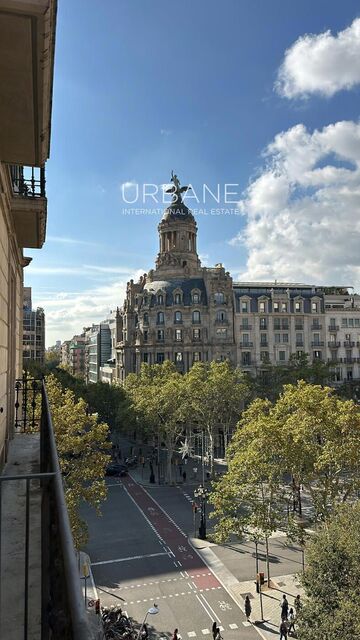 Außergewöhnliche 124 m² Wohnung mit Pool und atemberaubendem Blick auf Barcelona