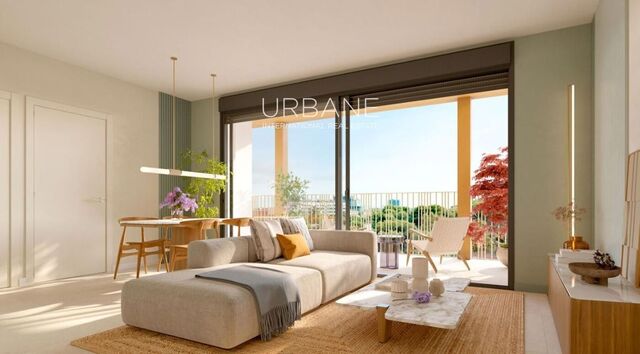 Elegant 2-Bedroom Apartment with Private Garden in Montjuïc