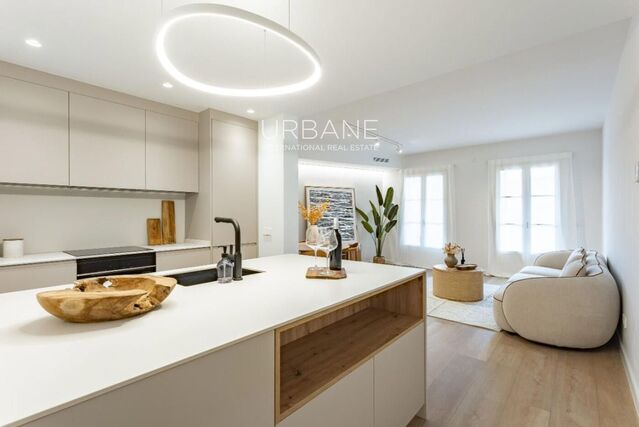 Apartamento exclusivo con diseño sofisticado, amplios espacios y piscina para disfrutar durante todo el año