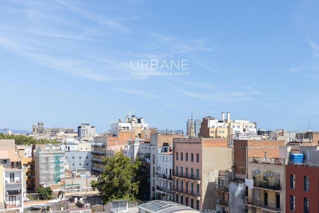 Luminoso piso reformado de 2 dormitorios en Barcelona con terraza