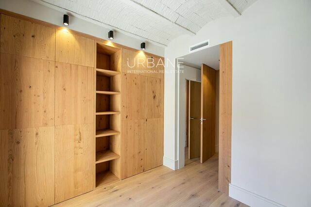 Encantador y moderno apartamento de 48 m² con terraza privada en la azotea en Gracia