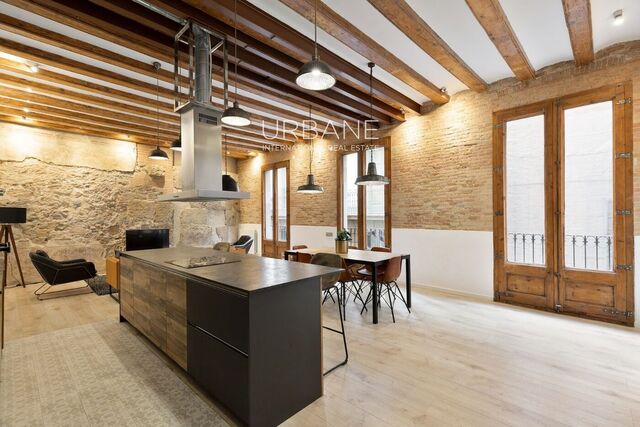 Elegante Piso de 3 dormitorios en alquiler en Cuitat Vella, Barcelona