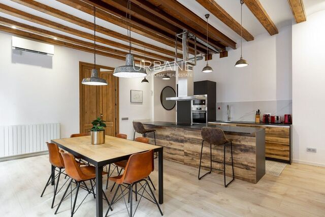 Elegante Piso de 3 dormitorios en alquiler en Cuitat Vella, Barcelona