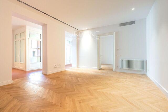 Apartamento de ensueño de 2 habitaciones en el corazón de Barcelona, en la Boqueria