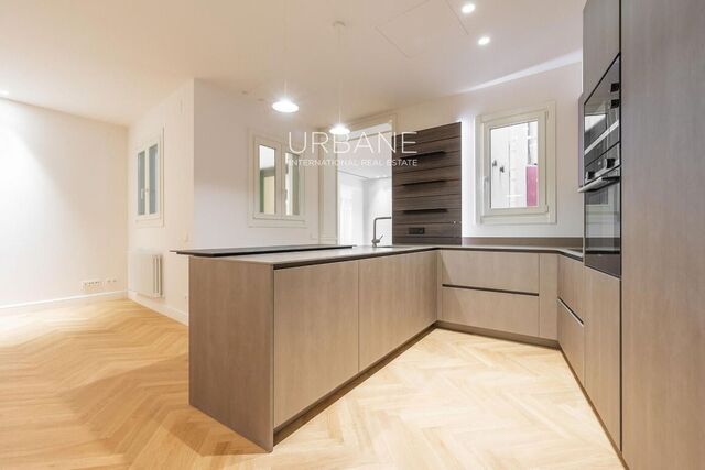 Apartamento de ensueño de 2 habitaciones en el corazón de Barcelona, en la Boqueria