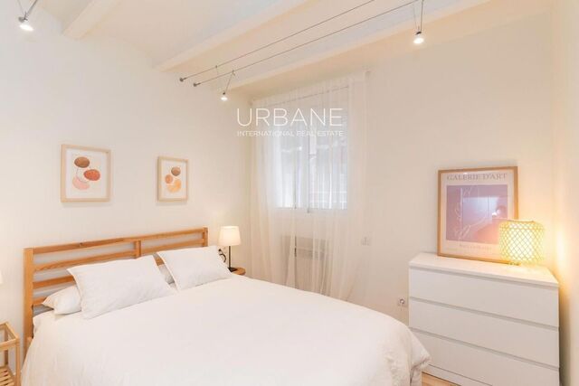 Exclusivo y luminoso piso reformado en finca señorial del Eixample, Barcelona | Disponible a partir de febrero para alquiler temporal