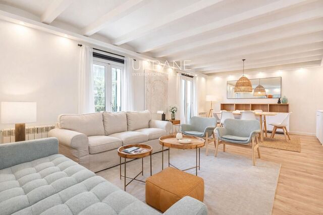 Exklusive und helle renovierte Wohnung in einem herrschaftlichen Gebäude im Eixample, Barcelona | Verfügbar ab Februar zur befristeten Miete