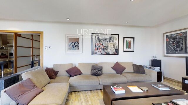 Front-Row Casa Batlló Views on Passeig de Gràcia — 244 m² Luxury Residence