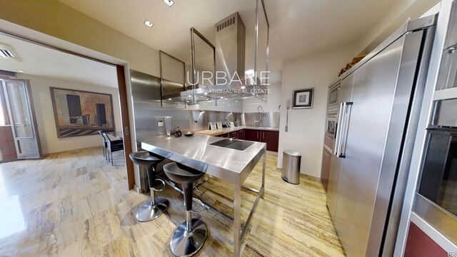 Front-Row Casa Batlló Views on Passeig de Gràcia — 244 m² Luxury Residence