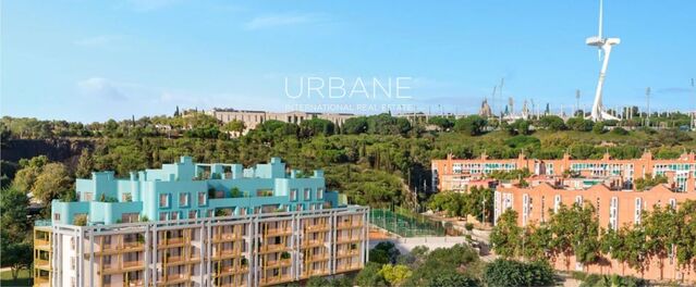 Appartement Lumineux de 2 Chambres à Montjuïc avec Vues Vertes, Salles de Bains Modernes et Piscine sur le Toit