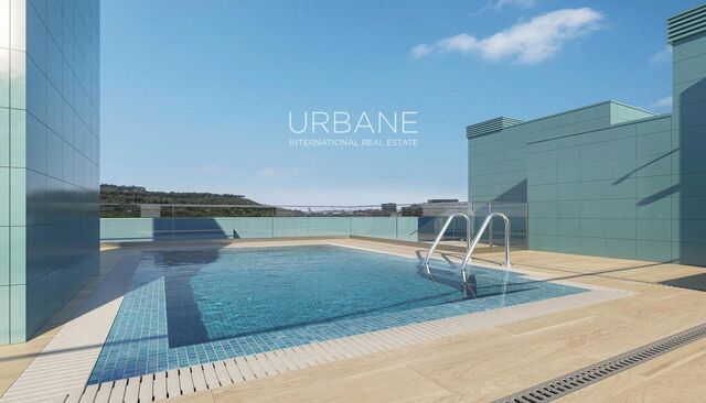 Elegant apartament d'obra nova de 58,27 m² amb 1 dormitori, terrassa i piscina al terrat a Montjuïc