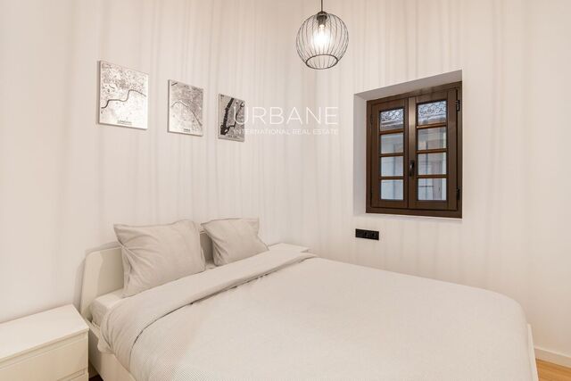 SEASONAL RENTAL 6-11 MONTHS – 2 BEDROOMS IN THE GOTHIC QUARTER – VACATION, RECREATIONAL OR LEISURE USE – AVAILABLE NOW