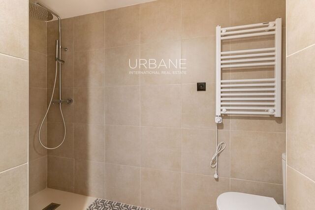 SEASONAL RENTAL 6-11 MONTHS – 2 BEDROOMS IN THE GOTHIC QUARTER – VACATION, RECREATIONAL OR LEISURE USE – AVAILABLE NOW