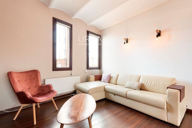 Bright 1-Bedroom Apartment in Ciutat Vella – Temporary Rental for Vacation or Leisure
