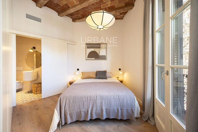 Elegant 2-Bedroom Apartment with Terrace and Balconies in L'Antiga Esquerra de l'Eixample